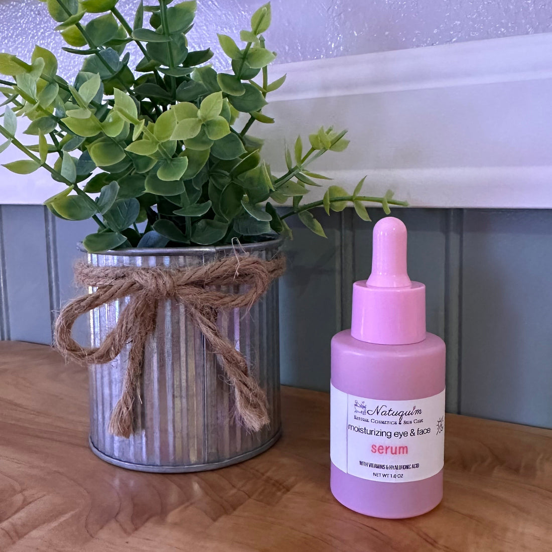 Moisturizing Eye &amp; Face Serum
